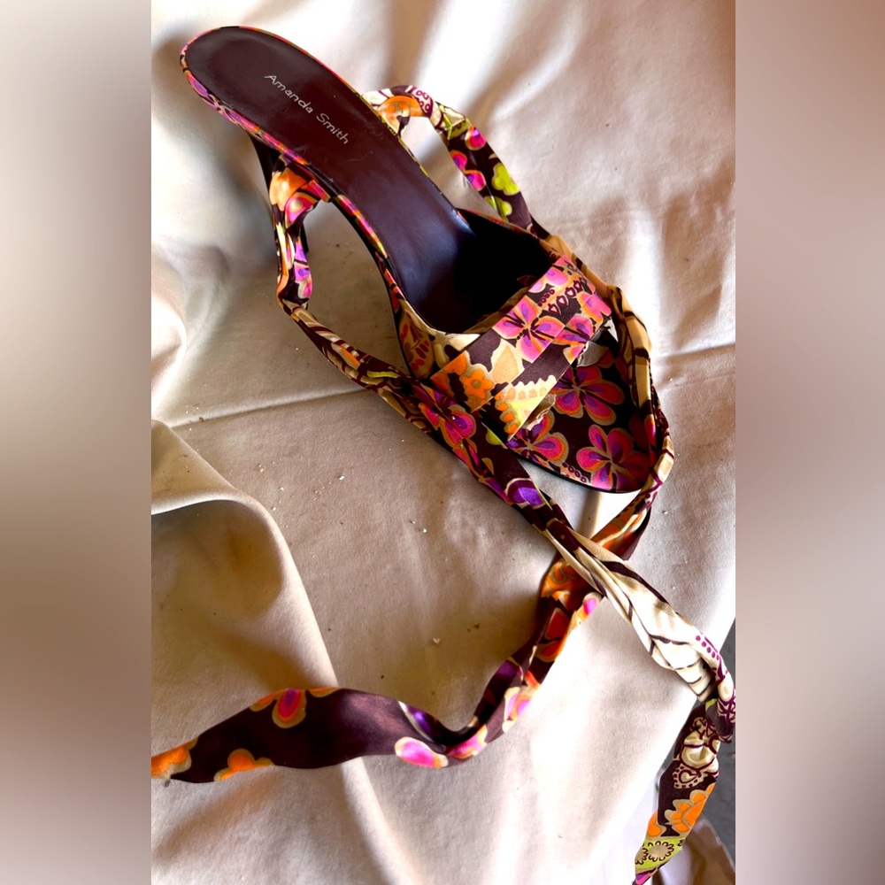 New Amanda Smith lace up heels. Gorgeous. Size 8.5.